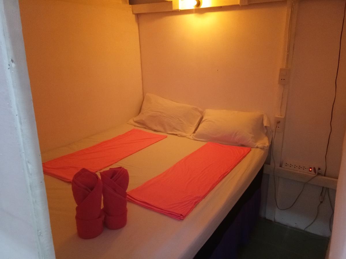 Wild & Wandering Backpacker Hostel & Bar Haad Rin Room photo